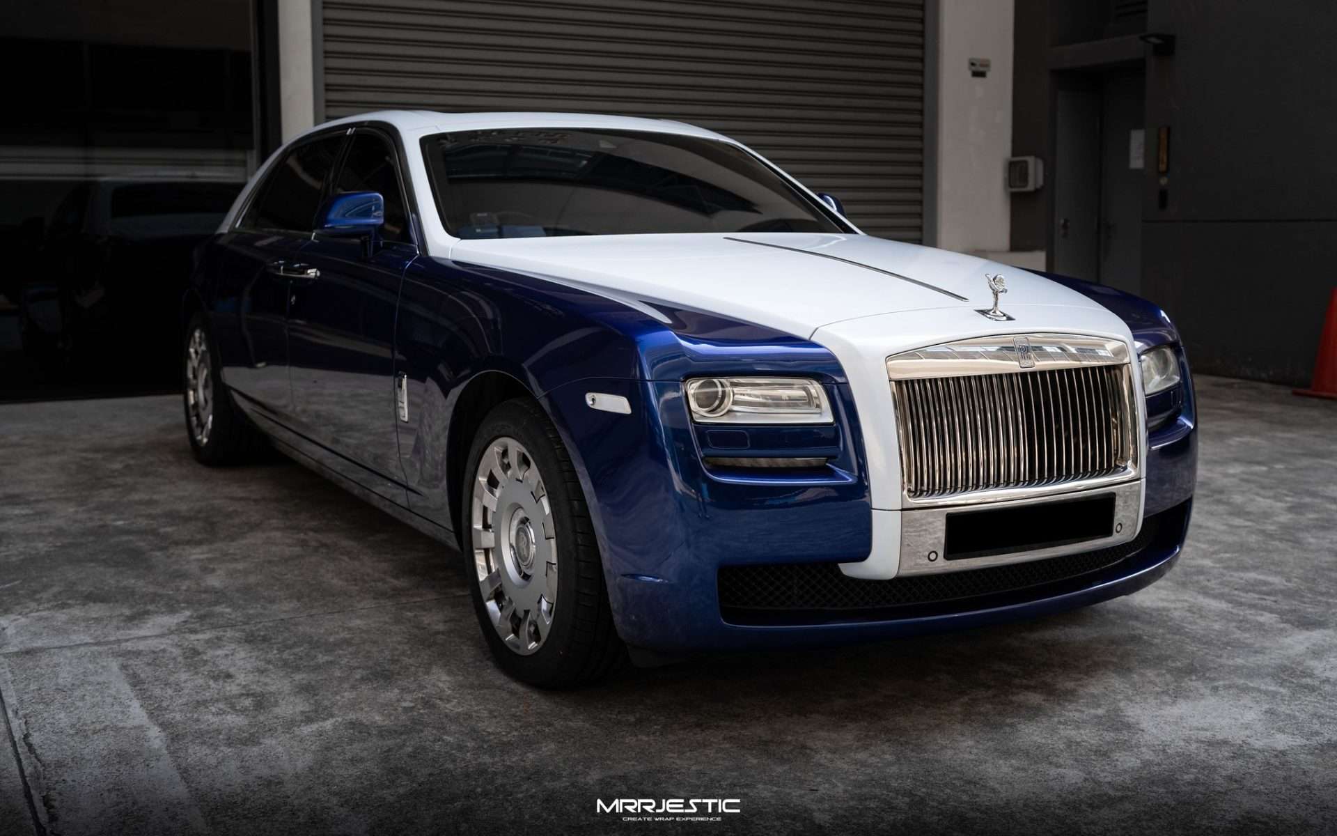 Rolls Royce Ghost – Gentian Blue — photo 7